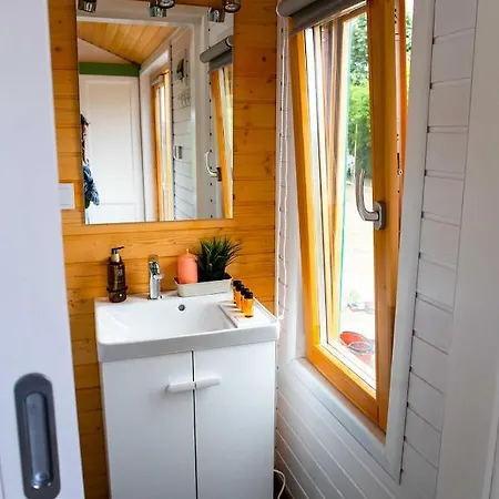 Tiny House In The Vineyard By Gramofon Wine